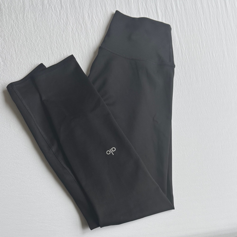Alo Yoga - Black - Airlift Legging (m)
